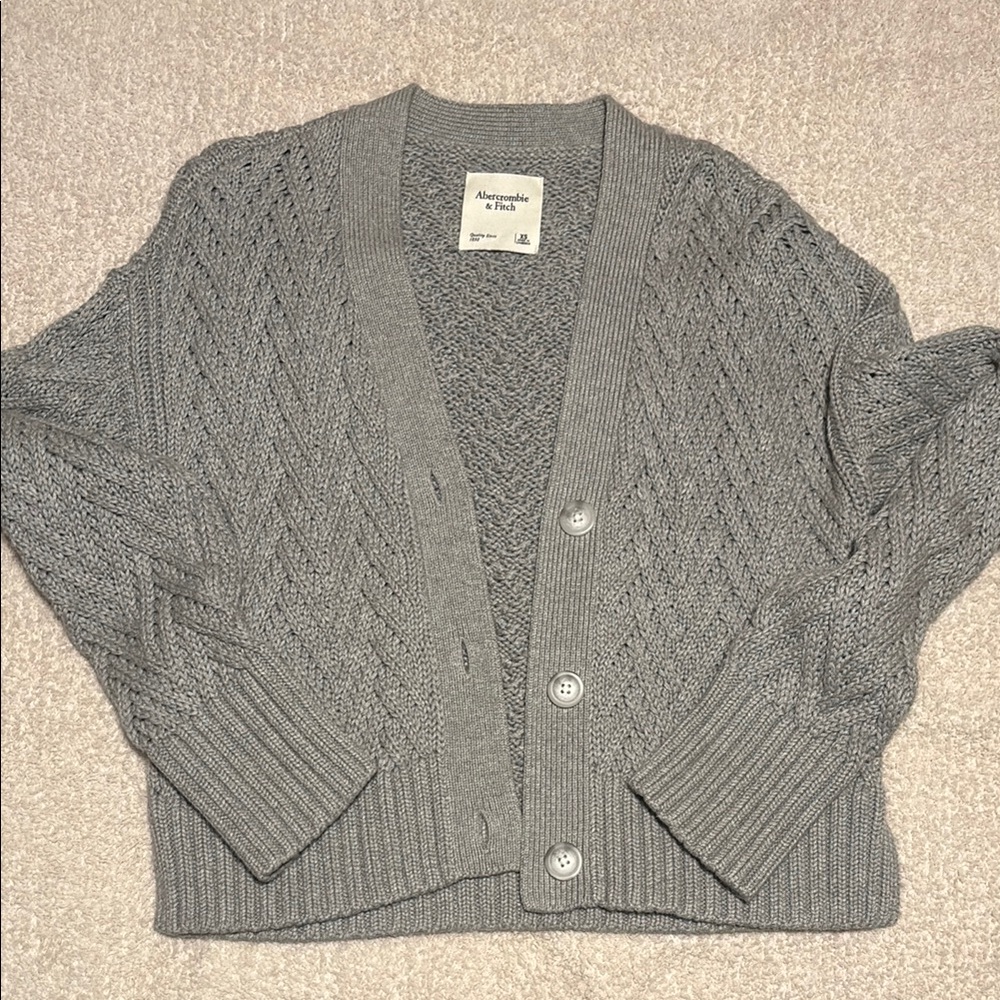 Abercrombie & Fitch Gray Knitted Cropped Cardigan Sweater